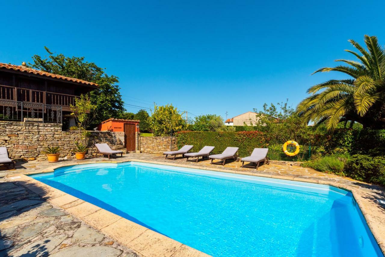 Hostal Casa de Aldea con Piscina Calefactada Villaviciosa  Exterior foto