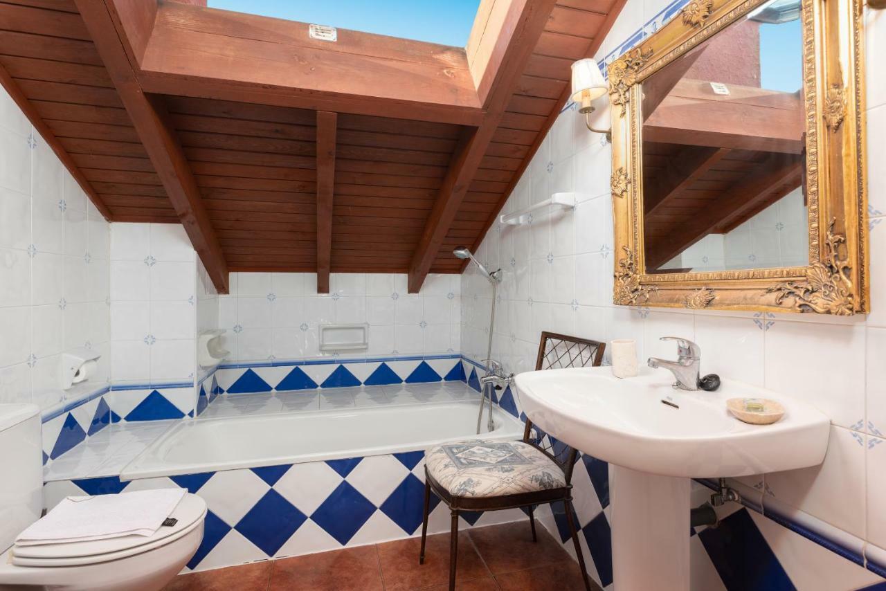 Hostal Casa de Aldea con Piscina Calefactada Villaviciosa  Exterior foto